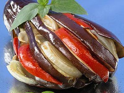 Баклажан, запеченный с овощами Баклажан, запеченный с овощами