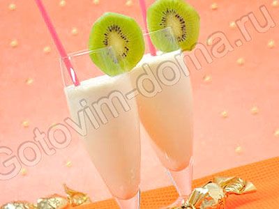 Банановый коктейль с коньяком Банановый коктейль с коньяком