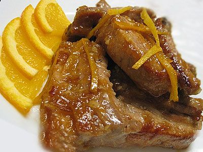 Бараньи ребрышки с луком и апельсинами Бараньи ребрышки с луком и апельсинами