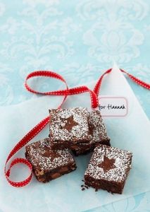 Брауны с лесными орехами и карамелью Брауны с лесными орехами и карамелью