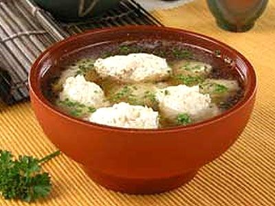 Бульон куриный с цветной капустой Бульон куриный с цветной капустой