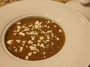 Чечевичный суп с козьим сыром Чечевичный суп с козьим сыром