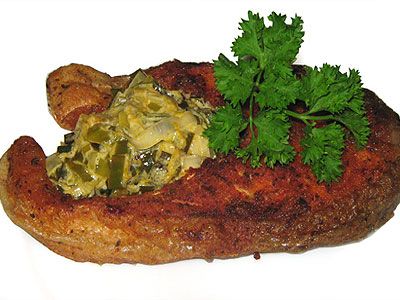Форель с соусом из лука-порея с апельсиновым соком Форель с соусом из лука-порея с апельсиновым соком