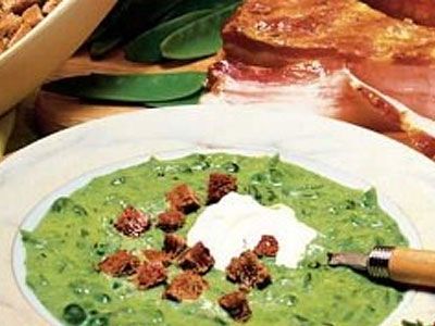 Гороховый суп - пюре с гренками Гороховый суп - пюре с гренками