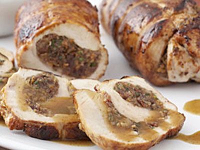 Индейка, фаршированная клюквой и абрикосами Индейка, фаршированная клюквой и абрикосами