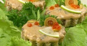 Канапе с лососевым муссом Канапе с лососевым муссом