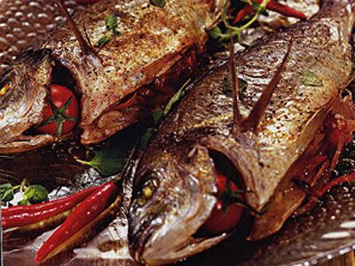 Карп запеченный с овощами Карп запеченный с овощами