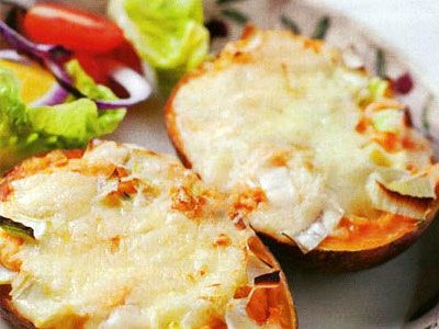 Картофель в мундире с сырной начинкой Картофель в мундире с сырной начинкой