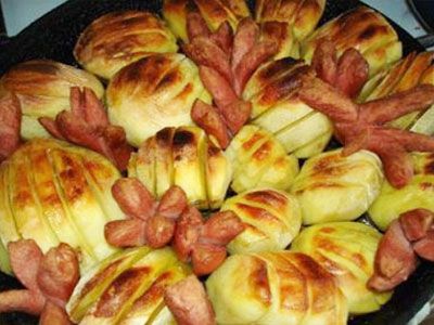 Картошка с сосисками в горшочке Картошка с сосисками в горшочке