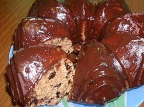 Кекс с черносливом и орехами