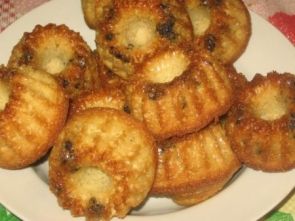 Кексы-сметаннички с изюмом Кексы-сметаннички с изюмом