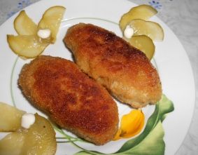 Котлеты из рыбного фарша с начинкой. Котлеты из рыбного фарша с начинкой.