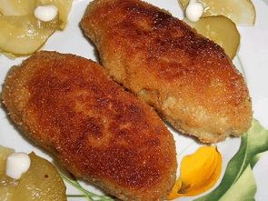Котлеты из рыбного фарша с начинкой Котлеты из рыбного фарша с начинкой