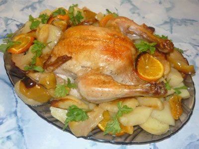 Курица, запеченная с фруктами Курица, запеченная с фруктами