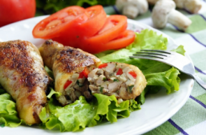 Куриные голени, фаршированные грибами Куриные голени, фаршированные грибами