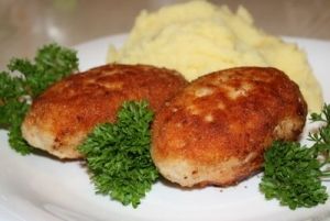 Куриные котлеты с грибами Куриные котлеты с грибами