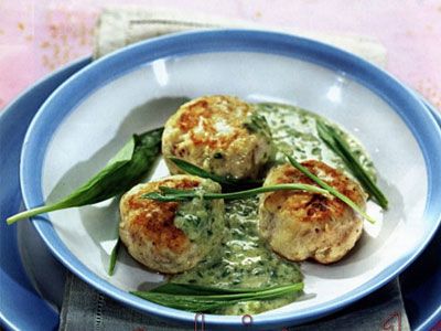 Куриные котлеты с соусом из щавеля Куриные котлеты с соусом из щавеля