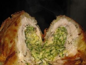 Куриные рулетики в картофельной соломке Куриные рулетики в картофельной соломке