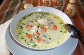 Куриный суп с галушками и сливками Куриный суп с галушками и сливками