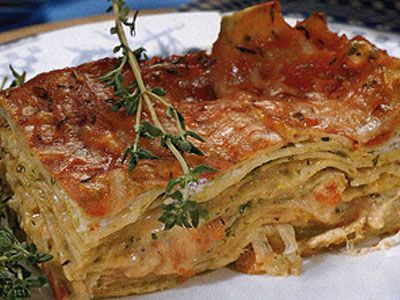 Лазанья с сыром и базиликом Лазанья с сыром и базиликом