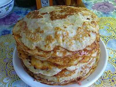 Луковый блинный пирог