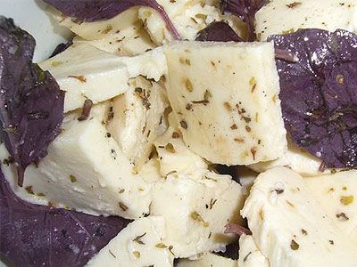 Маринованный сулугуни Маринованный сулугуни