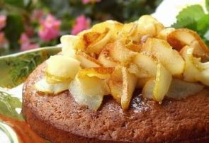 Медовый кекс с грушами Медовый кекс с грушами