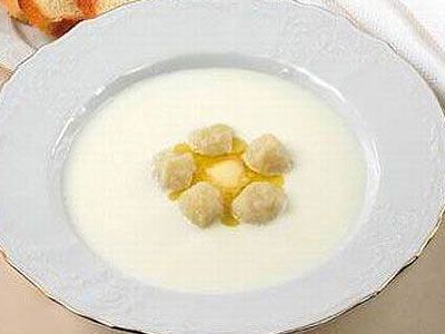 Молочный суп с манной крупой Молочный суп с манной крупой