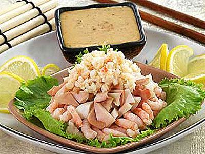 Морепродукты с соусом Морепродукты с соусом