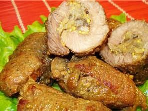 Мясные рулетики с грибами. Мясные рулетики с грибами.