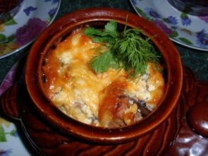 Мясо по-купечески в горшочках Мясо по-купечески в горшочках