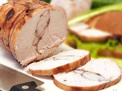 Пастрома из куриной грудки в винном маринаде Пастрома из куриной грудки в винном маринаде