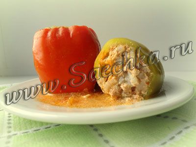 Перец фаршированный (в мультиварке) Перец фаршированный (в мультиварке)
