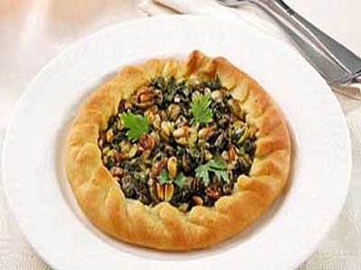 Пицца с изюмом и кедровыми орешками Пицца с изюмом и кедровыми орешками