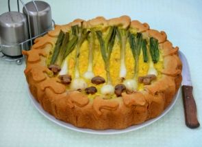 Пирог с молодым луком и грибами Пирог с молодым луком и грибами