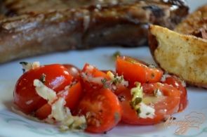 Помидоры с медом и чесноком Помидоры с медом и чесноком