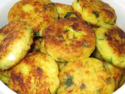 Пшенные котлеты с паниром и зеленью Пшенные котлеты с паниром и зеленью