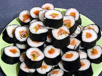 Роллы с овощами и тунцом Роллы с овощами и тунцом