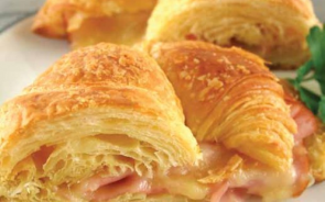 Рулет с ветчиной и сыром Рулет с ветчиной и сыром