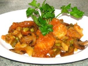 Рыба тушеная с овощами и грибами Рыба тушеная с овощами и грибами