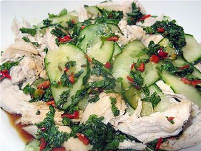 Салат из курицы и огурцов Салат из курицы и огурцов