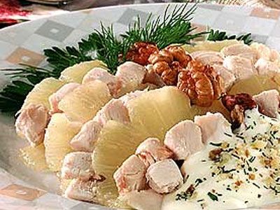 Салат из курицы с ананасами Салат из курицы с ананасами
