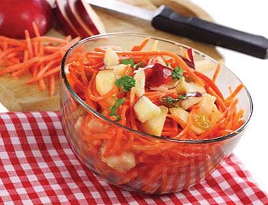 Салат из яблок и моркови Салат из яблок и моркови