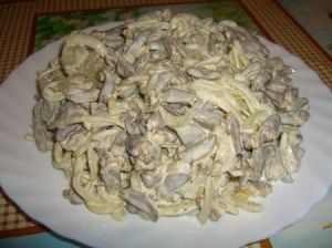 Салат с куриными сердечками Салат с куриными сердечками