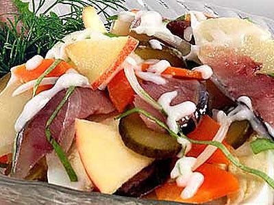 Салат с сельдью и овощами Салат с сельдью и овощами