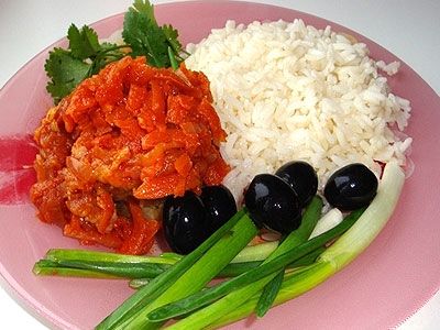 Скумбрия в томате с зеленым горошком Скумбрия в томате с зеленым горошком