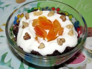 Сметана с черносливом, орехами и курагой Сметана с черносливом, орехами и курагой