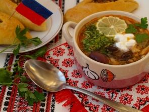 Солянка с копчёностями Солянка с копчёностями