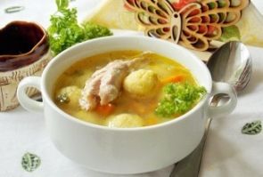 Суп из индейки с кукурузными шариками Суп из индейки с кукурузными шариками