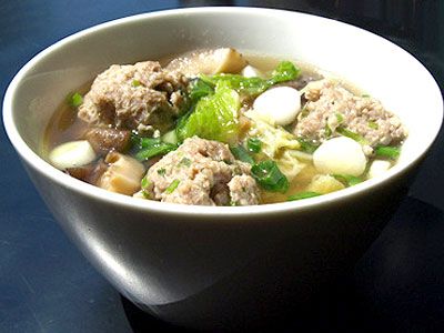 Суп петровский с куриными кнелями Суп петровский с куриными кнелями